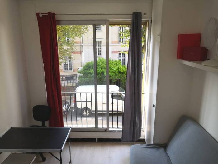 Location Appartement Paris 16E 14&nbsp;m² 850&nbsp;&euro;