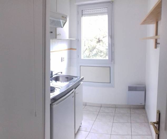 Location immobilier 920&nbsp;&euro; Le Plessis-Robinson (92350)