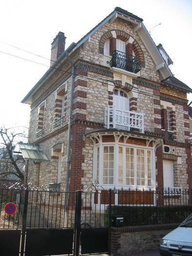 Location Maison Enghien-Les-Bains 124&nbsp;m² 2.550&nbsp;&euro;