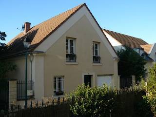 Location Maison Croissy-Sur-Seine  3.490&nbsp;&euro;