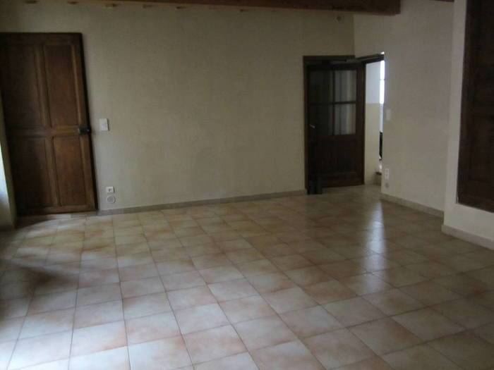 Location immobilier 610&nbsp;&euro; Vallabregues (30300)