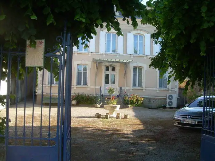 Vente Maison 72130 Gesnes-Le-Gandelin 360&nbsp;m² 350.000&nbsp;&euro;