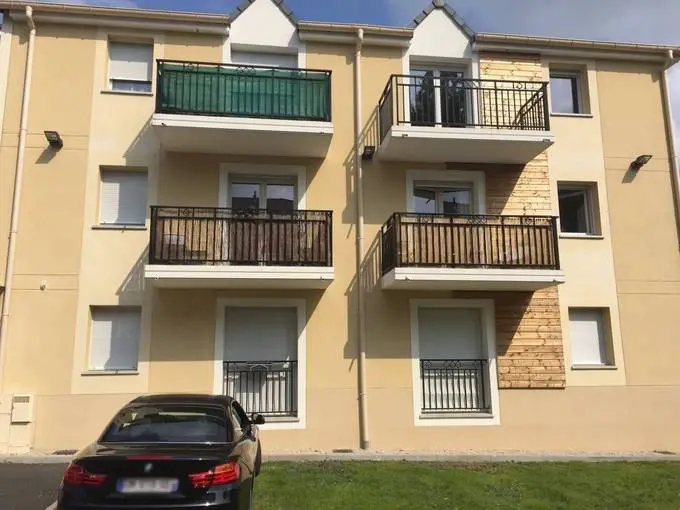 Location Appartement Saint-Fargeau-Ponthierry (77310) 46&nbsp;m² 680&nbsp;&euro;