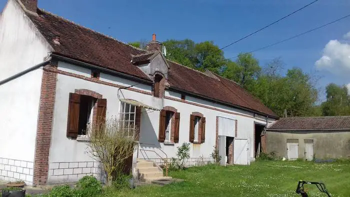 Maison 87.000&nbsp;&euro; 70&nbsp;m² Villeneuve-Sur-Yonne (89500)