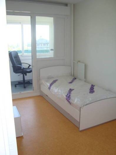 Location Appartement Evry (91000) 12&nbsp;m² 450&nbsp;&euro;