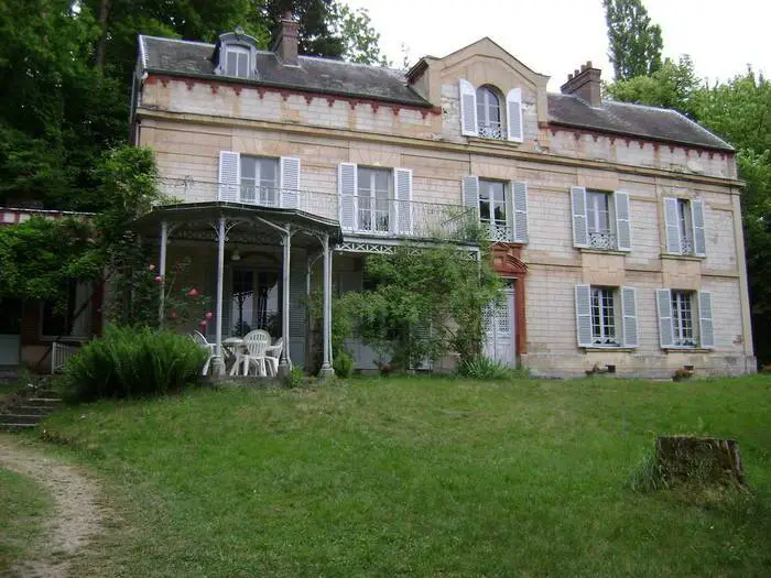 Location Maison Dampierre En Yvelines  3.000&nbsp;&euro;