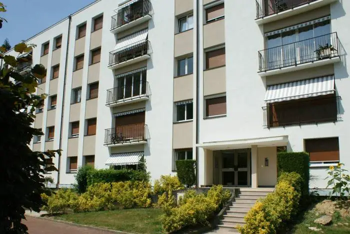 Location Appartement Chatenay-Malabry (92290) 83&nbsp;m² 1.350&nbsp;&euro;