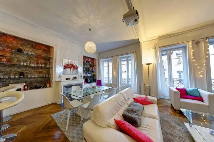 Location Appartement Lyon 6E 100&nbsp;m² 2.000&nbsp;&euro;