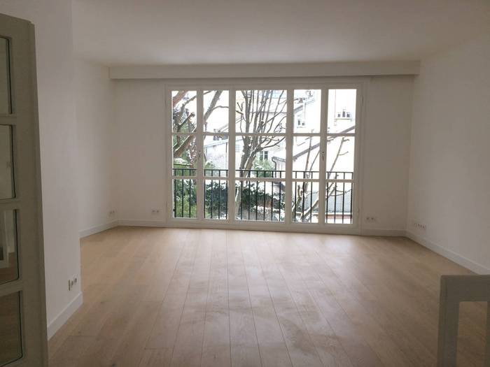 Location Appartement Paris 18E 110&nbsp;m² 4.500&nbsp;&euro;