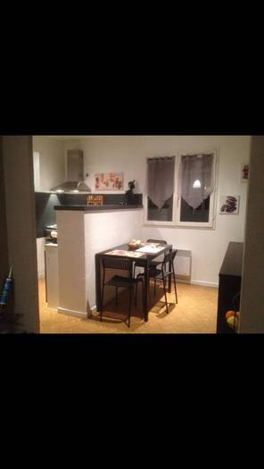 Location immobilier 600&nbsp;&euro; Les Angles (30133)
