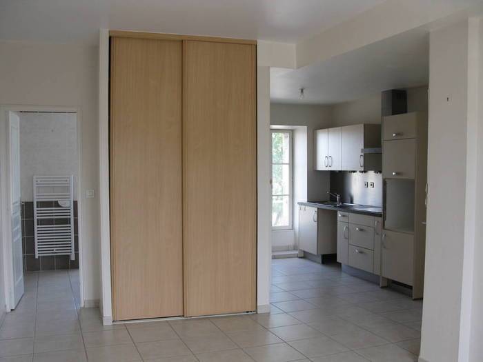 Location Appartement Le Coudray-Montceaux 46&nbsp;m² 740&nbsp;&euro;