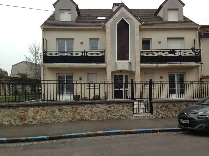 Location Appartement Neuilly-Plaisance (93360) 45&nbsp;m² 885&nbsp;&euro;