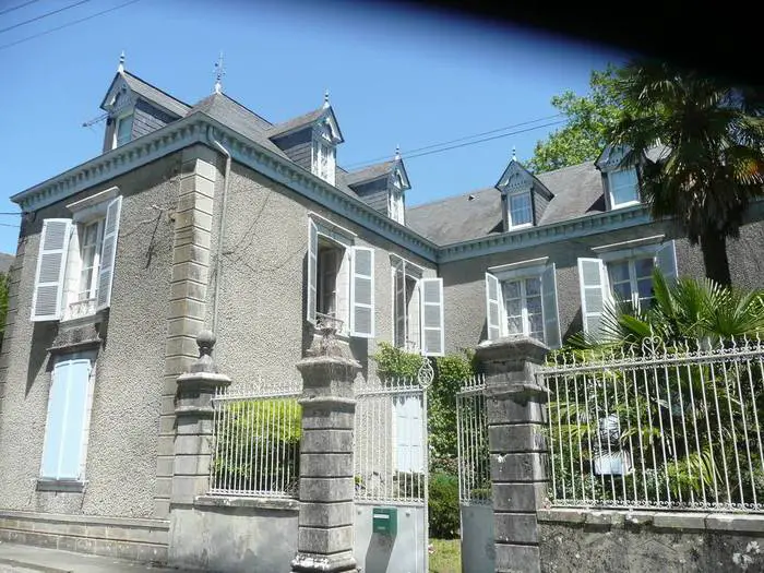 Vente Maison Lucq-De-Bearn 230&nbsp;m² 340.000&nbsp;&euro;
