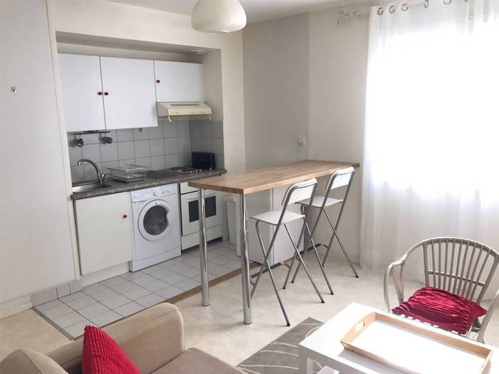 Location immobilier 690&nbsp;&euro; Tours (37)