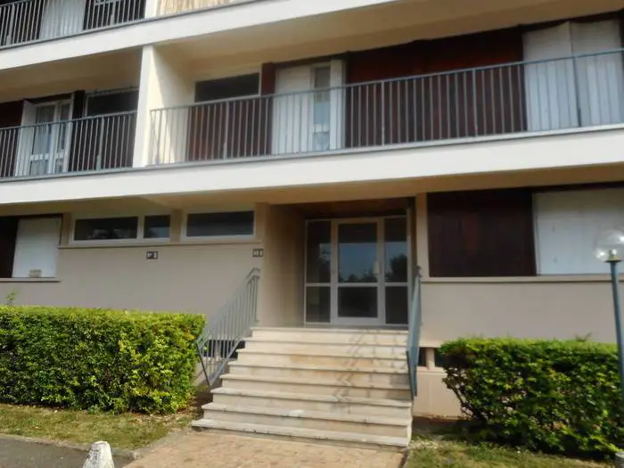 Location Appartement Bourges (18000) 80&nbsp;m² 670&nbsp;&euro;