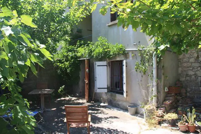 Maison 125.000&nbsp;&euro; 150&nbsp;m² Saint-Andre-De-Cruzieres (07460)