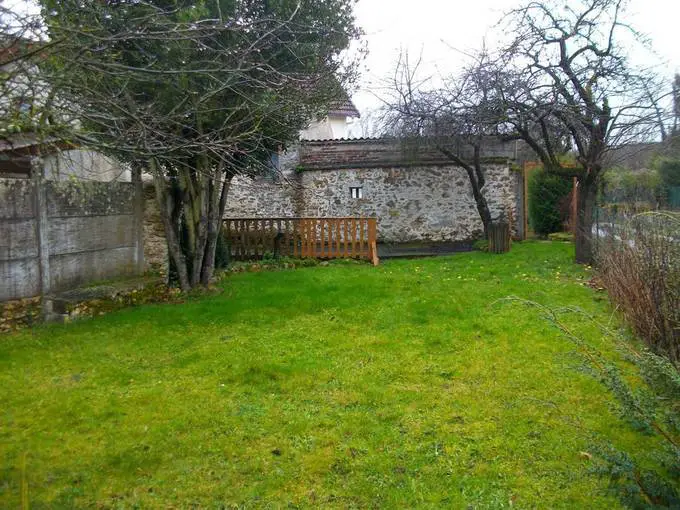 Location immobilier 1.260&nbsp;&euro; Tigery