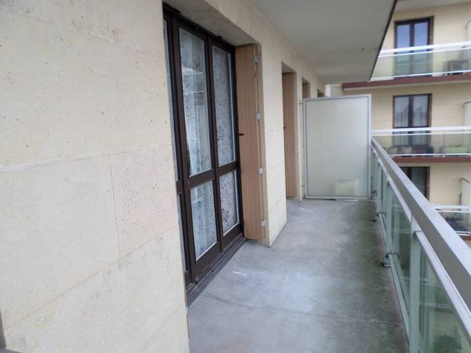 Location immobilier 786&nbsp;&euro; Le Bourget (93350)