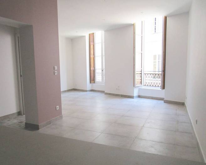 Location Appartement Nimes (30) 90&nbsp;m² 850&nbsp;&euro;