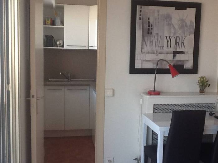 Location immobilier 600&nbsp;&euro; Cannes (06)