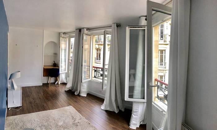 Appartement Paris 8E 2.100&nbsp;&euro;