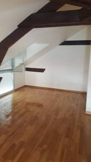 Location immobilier 595&nbsp;&euro; Chateauroux (36000)