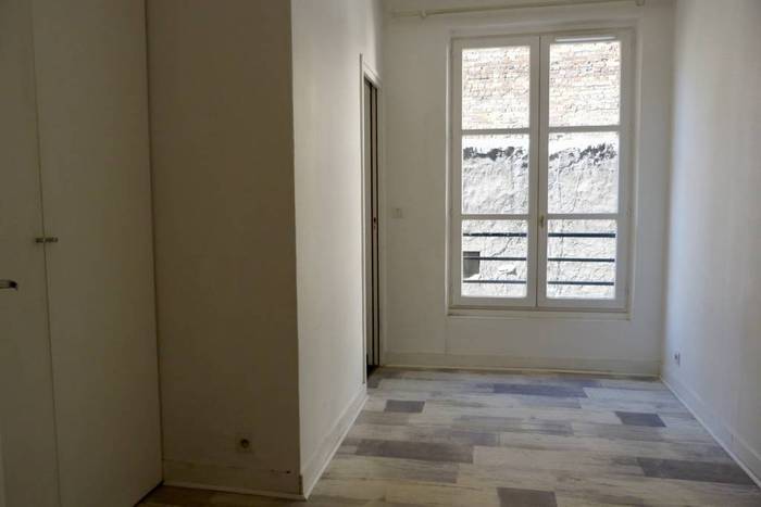 Appartement 275.000&nbsp;&euro; 29&nbsp;m² Paris 17E
