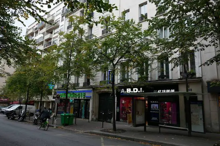 Location Appartement Paris 15E 53&nbsp;m² 1.373&nbsp;&euro;