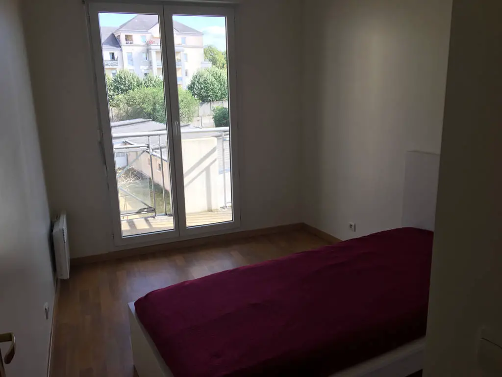 Appartement 950&nbsp;&euro; 66&nbsp;m² Dammarie-Les-Lys