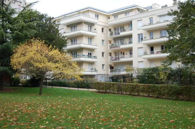 Location Appartement Chatillon 51&nbsp;m² 1.123&nbsp;&euro;