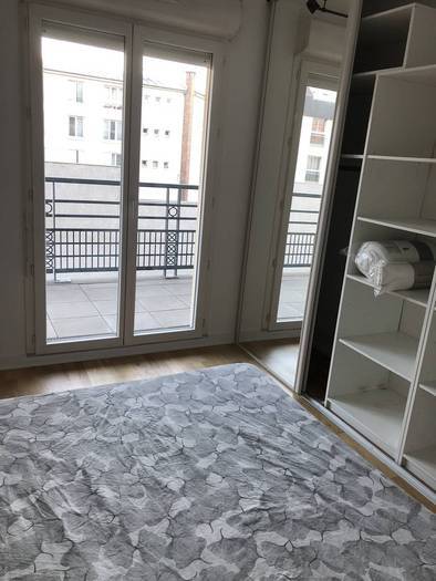 Location immobilier 1.400&nbsp;&euro; Montrouge (92120)