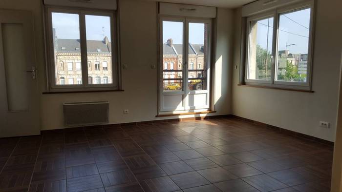 Location immobilier 670&nbsp;&euro; Amiens (80)