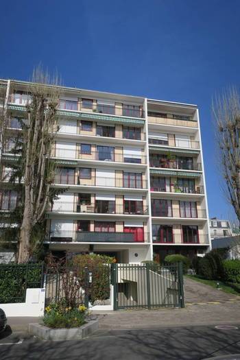 Location Appartement Courbevoie (92400) 26&nbsp;m² 780&nbsp;&euro;