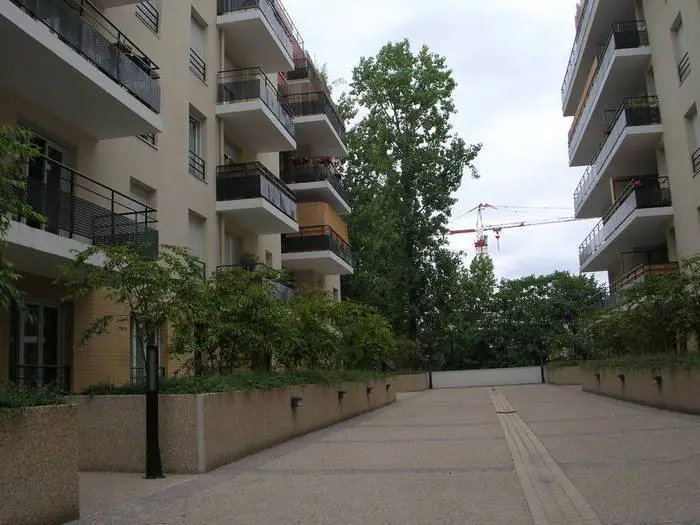 Location Appartement Saint-Ouen 43&nbsp;m² 910&nbsp;&euro;