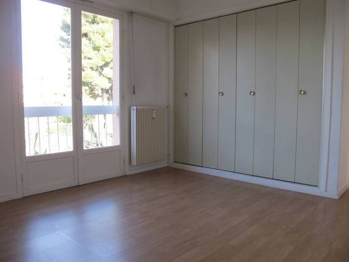 Location immobilier 730&nbsp;&euro; Nice (06)