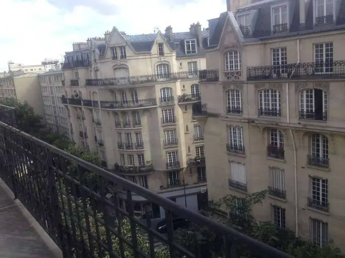 Location immobilier 2.490&nbsp;&euro; Paris 15E