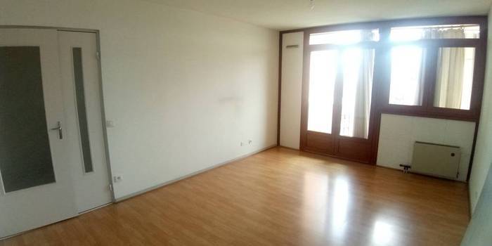 Location immobilier 490&nbsp;&euro; Tarbes (65000)