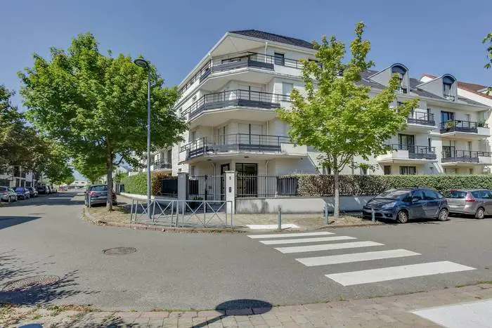 Vente Appartement Montigny-Le-Bretonneux (78180) 65&nbsp;m² 270.000&nbsp;&euro;