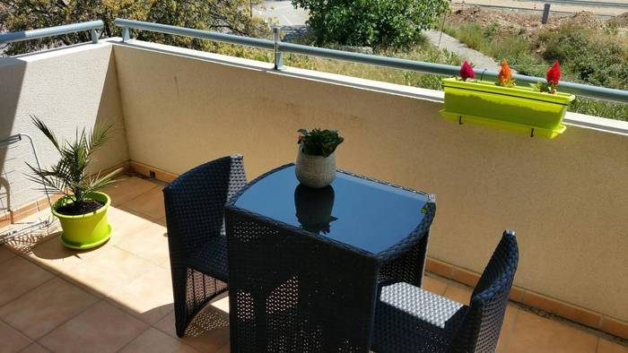 Location immobilier 650&nbsp;&euro; Istres (13)
