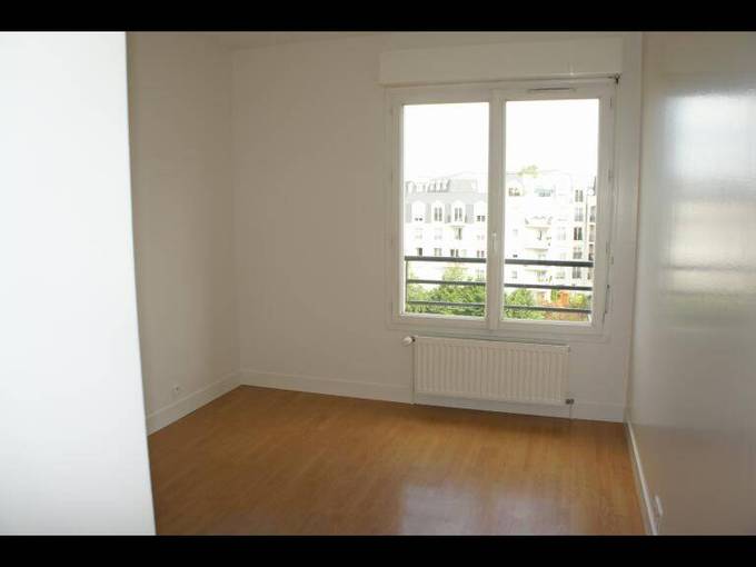 Location immobilier 905&nbsp;&euro; Houilles