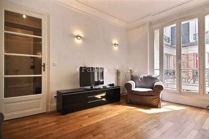Appartement Paris 16E 1.300&nbsp;&euro;