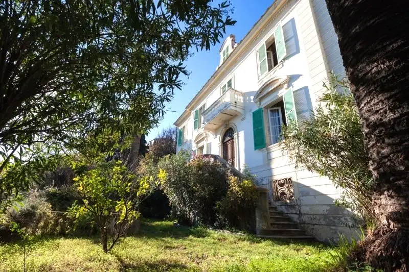 Vente maison 12 pièces 371 m2