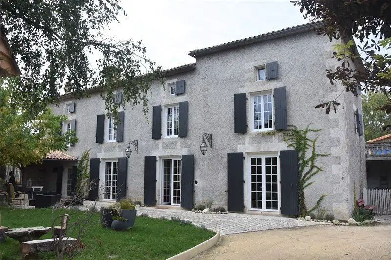 Vente maison 11 pièces 400 m2