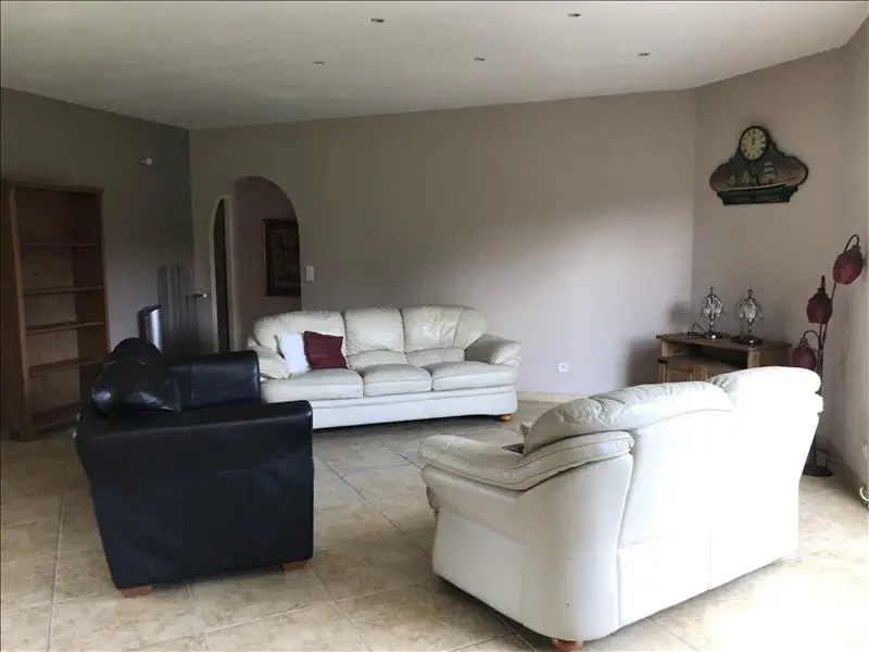 Vente maison 6 pièces 177 m2