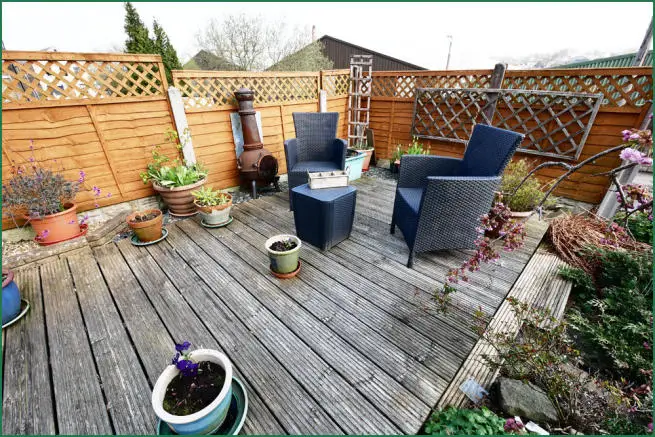 Front Decking 