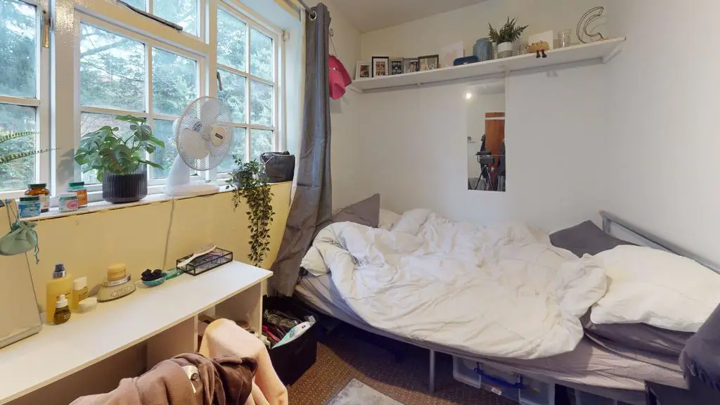 Bedroom (28)