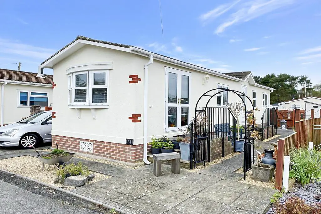 2 Bedroom Park Home   approx 44\&#39; x 12\&#39;