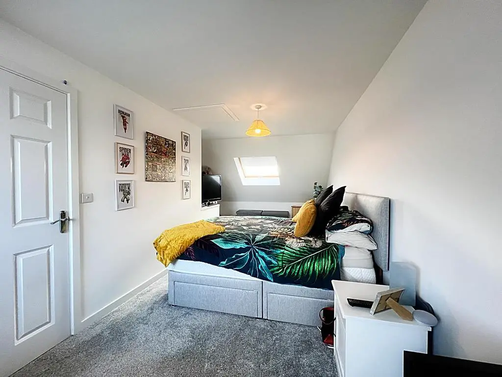Master Bedroom   Restricted Height