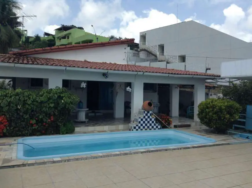 Casa com 3 Quartos à Venda, 300 m² por R$ 1.500.000 Rua da Praia, 0 - Ponta Negra, Natal - RN