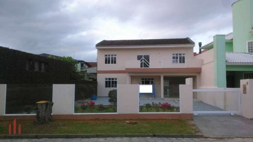 Casa com 2 Quartos à Venda, 220 m² por R$ 365.000 Rua Lindóia - Passa Vinte, Palhoça - SC